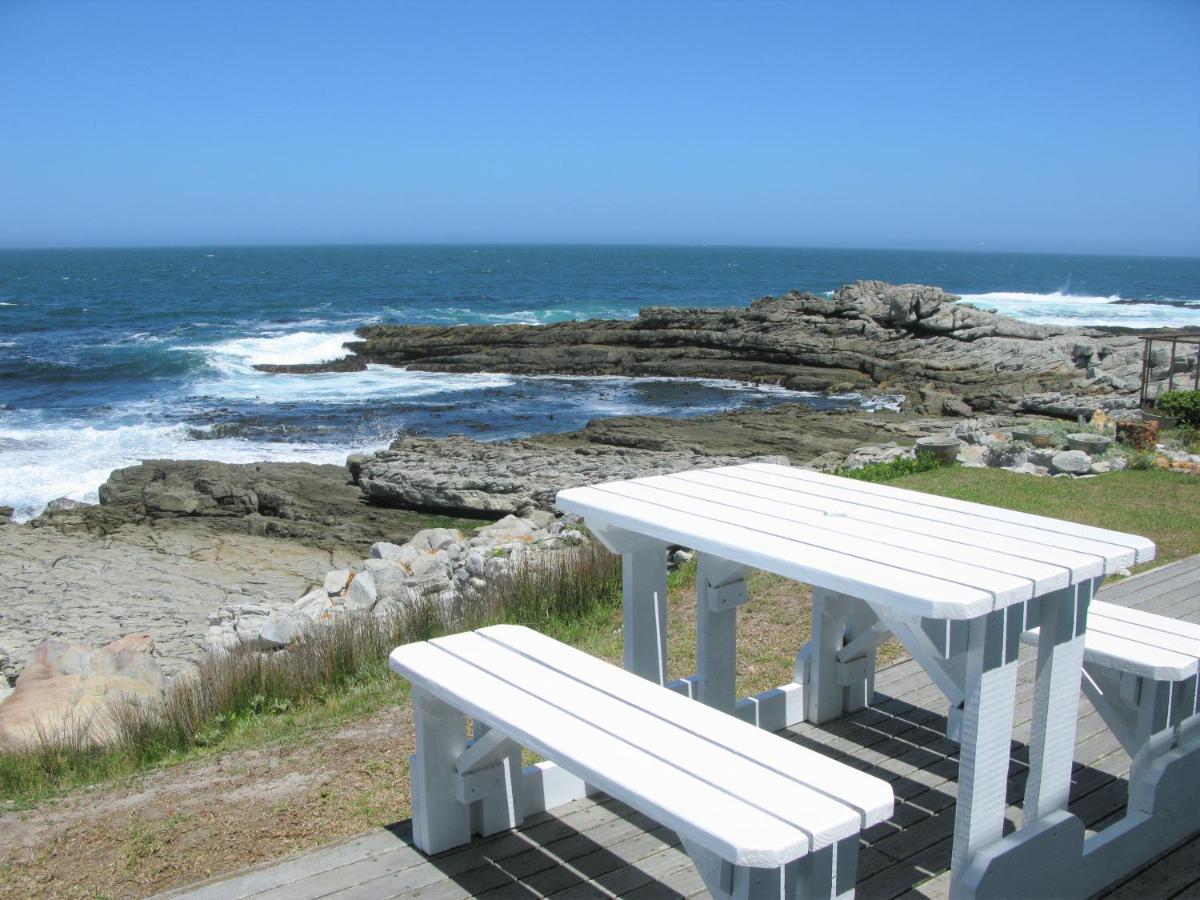 Beachfront Cottage - Hermanus Whale View Екстериор снимка